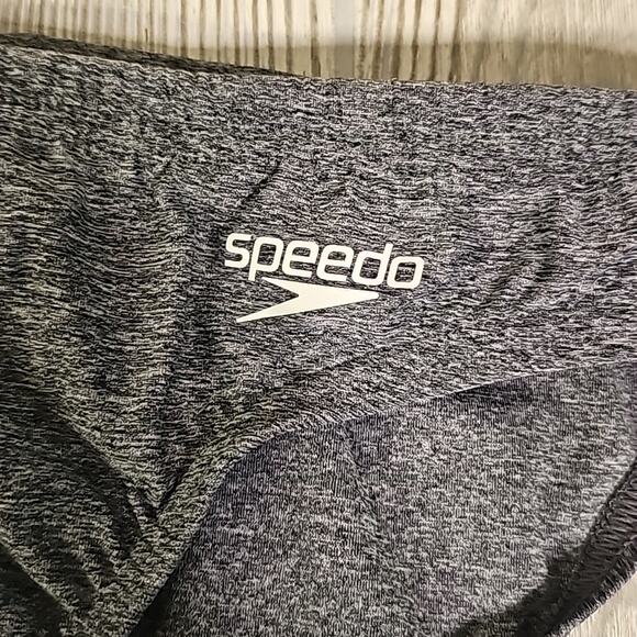Speedo Heather Grey Solar Brieft Mens Swimsuit Size 32 NEW - Picture 3 of 8